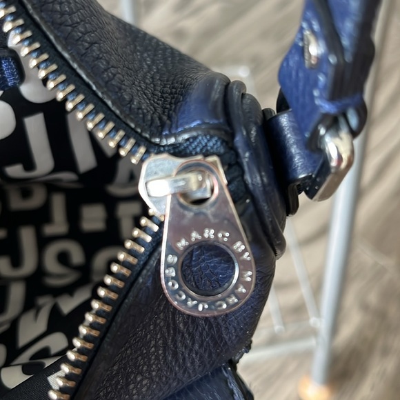 Marc Jacobs crossbody bag - Picture 12 of 16